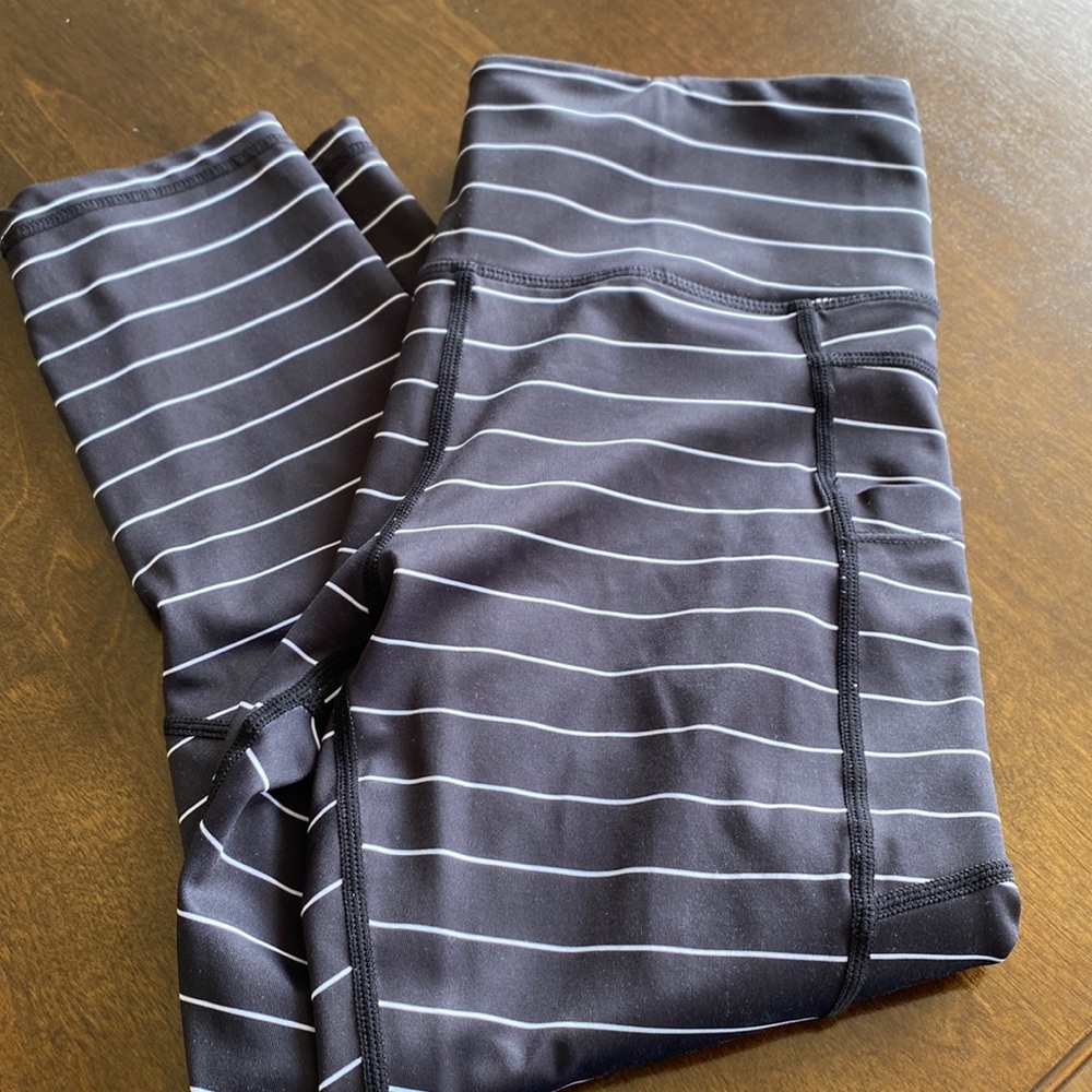 Zyia leggings